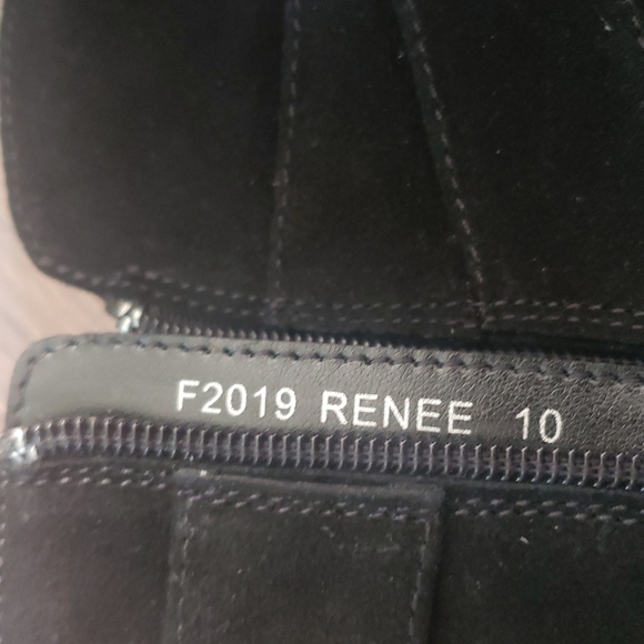 Valdini Renee Suede Bootie - Picture 12 of 12